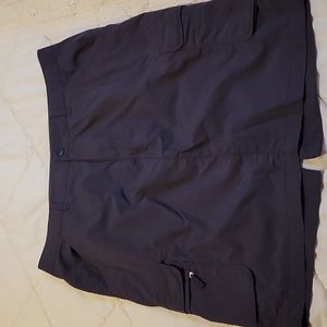 REI  Skirt Womens 14 Dark Gray Casual Hiking Outdoor Snap Button Stretch